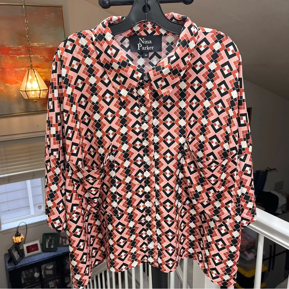 🔥Nina Parker🔥 NWT Trendy Plus Size Button-Front Cropped Top Size 4X - Picture 2 of 13